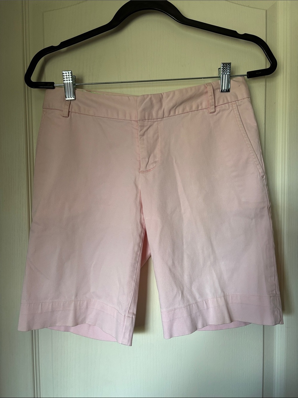 Vineyard Vines Women’s Pink Bermuda Shorts 15” Waist